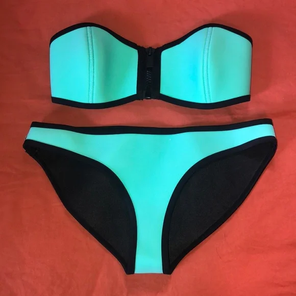 Triangl Swimwear Aqua and Black Bikini - Picture 1 of 7